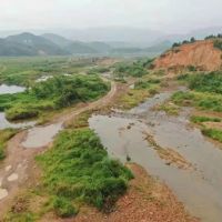 江西貴溪:重點工程項目禁止砂石外運(yùn)卻遭盜采 政府禁采令為何失效